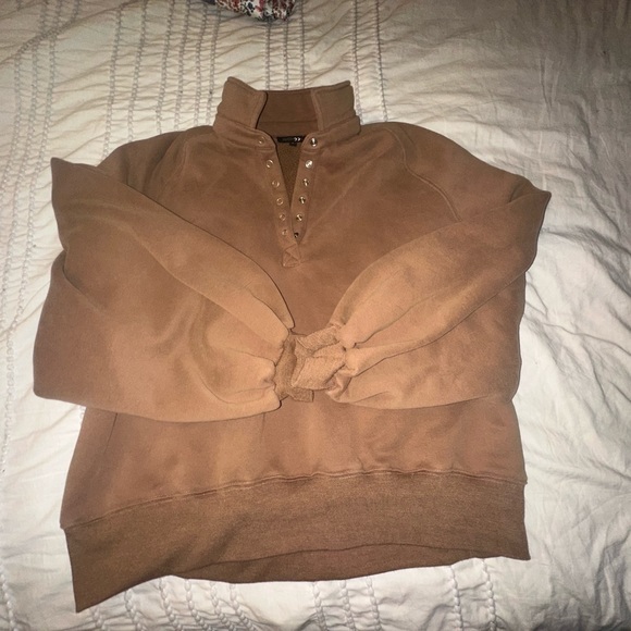 Papermoon Lola Snapped Collared Pullover - Picture 4 of 5